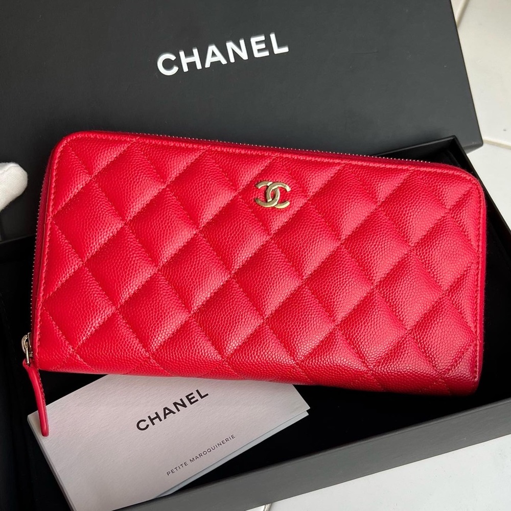 Authentic Chanel Classic caviar zippy long wallet